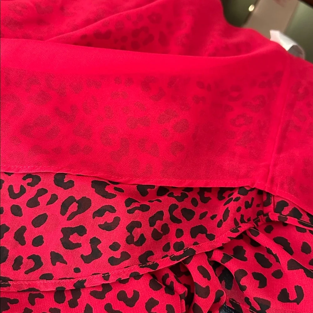 Chico’s Red Leopard Tie-Neck Blouse Size 3 (16) XL - Picture 12 of 16